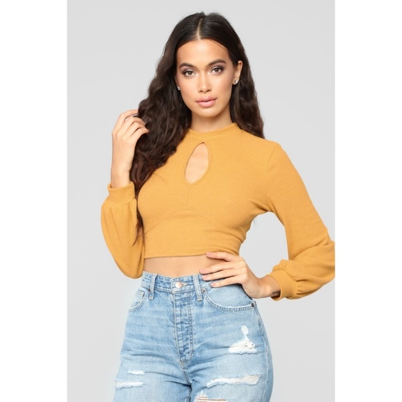 Fashion Nova Tops - Cropped Keyhole Top
